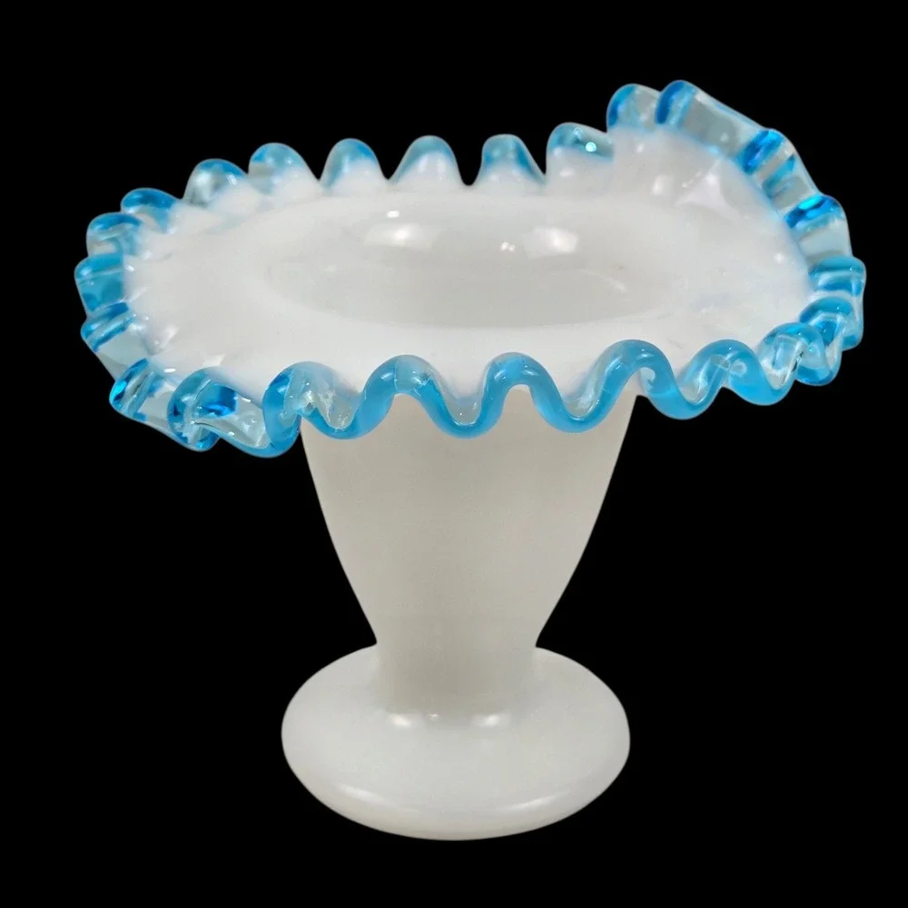 Vintage Fenton Milk Glass Ruffled Fan Edge Aqua Blue Crest Bud Vase MINT COND